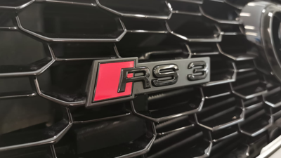 Sort Audi RS3 Front Emblem Badge